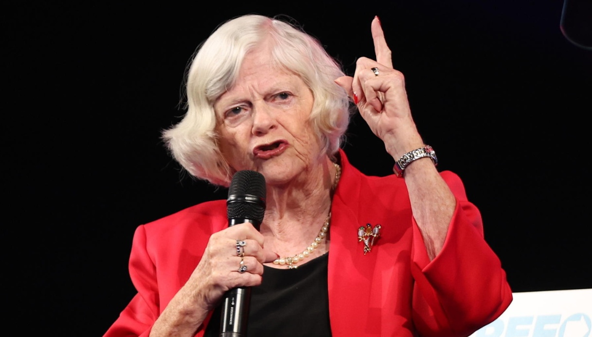 https://wips.plug.it/cips/notizie.virgilio.it/cms/2026/07/ann-widdecombe-morta.jpg