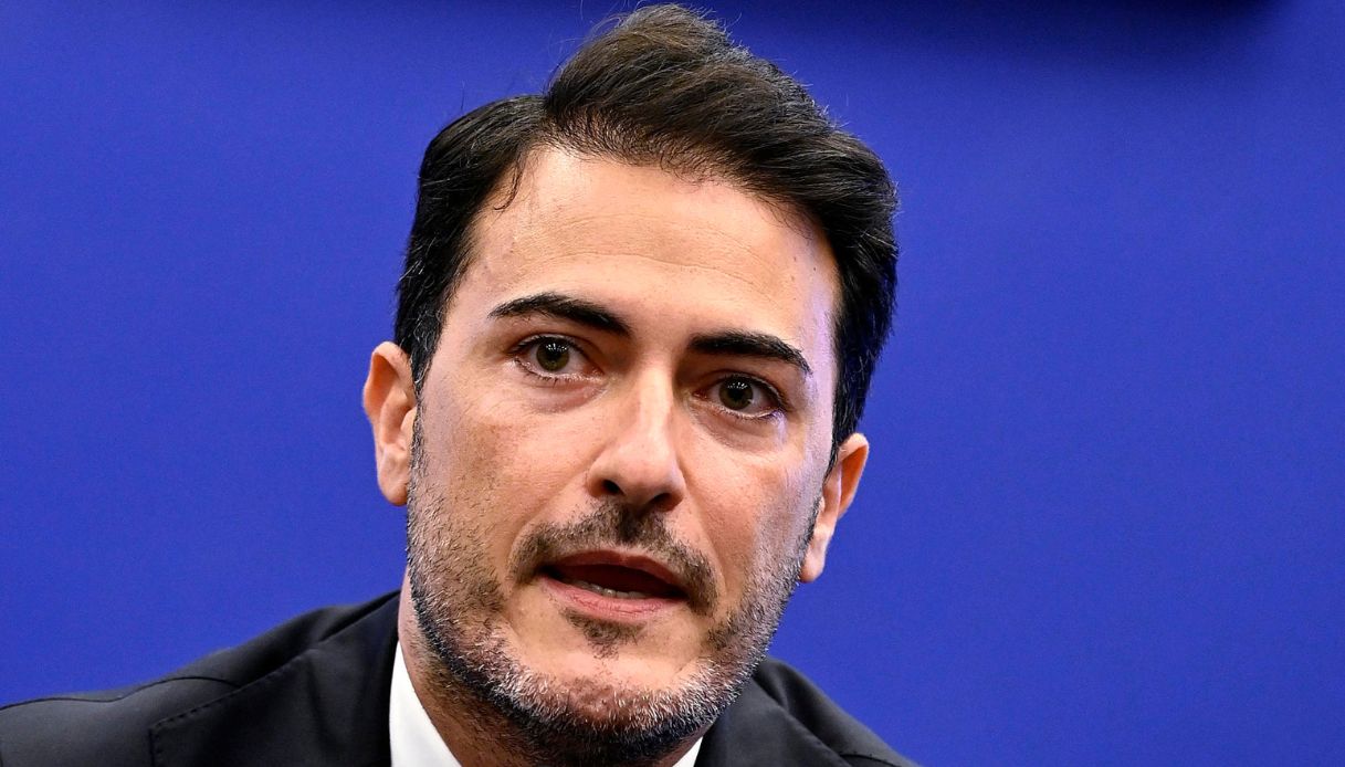 antonino monteleone 232 un caso nel cda rai polemiche per il post su gaza e promozione in prima serata da Virgilio.it antonino monteleone 232 un caso nel cda rai polemiche per il post su gaza e promozione in prima serata
