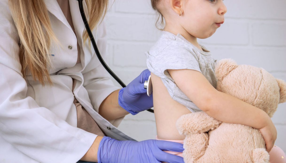 https://wips.plug.it/cips/notizie.virgilio.it/cms/2026/07/bambini-italiani-obesi.jpg