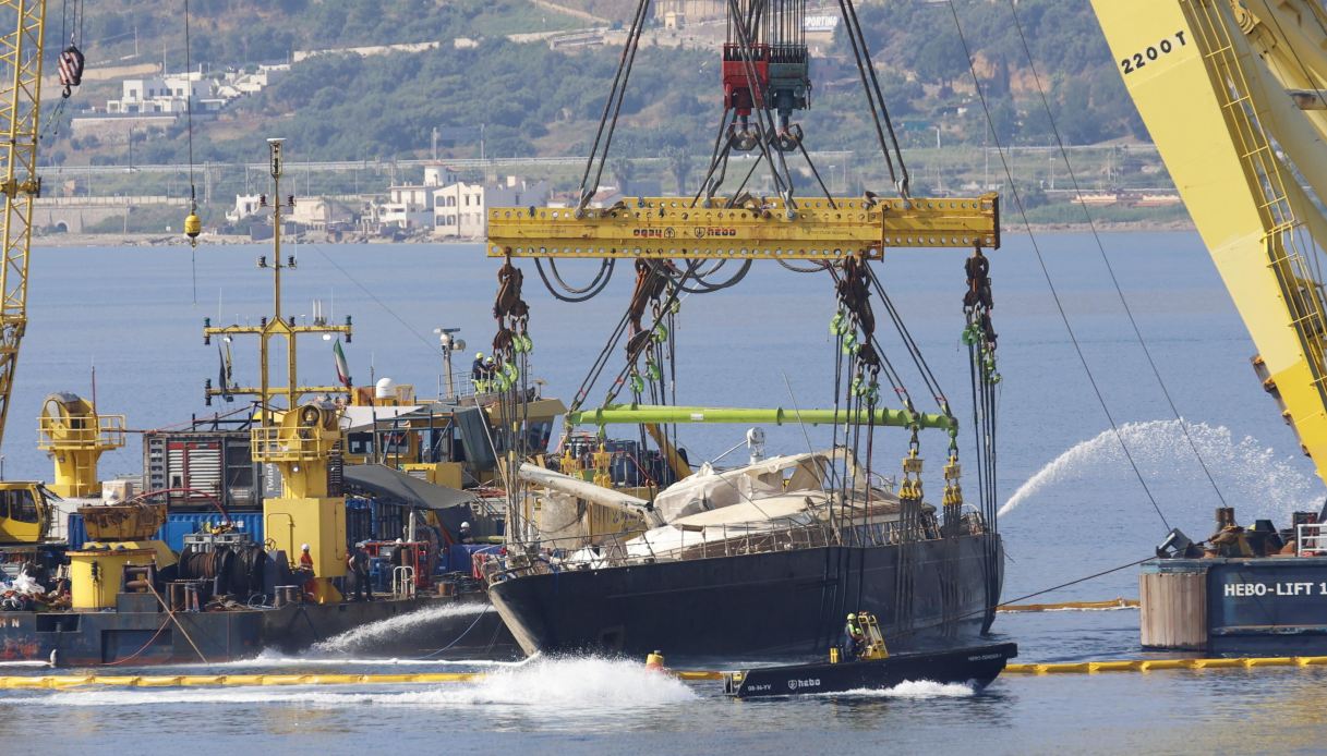 bayesian tisg chiede 456 milioni di euro ai lynch dopo il naufragio dello yacht costruito da perini navi da Virgilio.it bayesian tisg chiede 456 milioni di euro ai lynch dopo il naufragio dello yacht costruito da perini navi