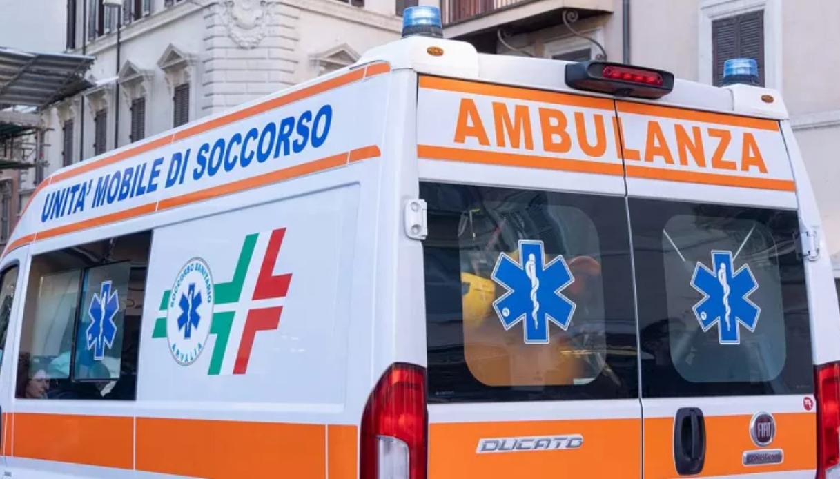 bimba di 8 anni morta nell incidente sull a1 a roncopascolo l auto si 232 ribaltata finendo fuori strada da Virgilio.it bimba di 8 anni morta nell incidente sull a1 a roncopascolo l auto si 232 ribaltata finendo fuori strada