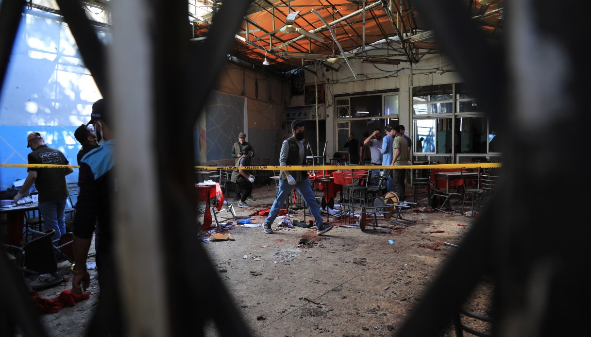 https://wips.plug.it/cips/notizie.virgilio.it/cms/2026/07/bomba-damasco-siria.jpg