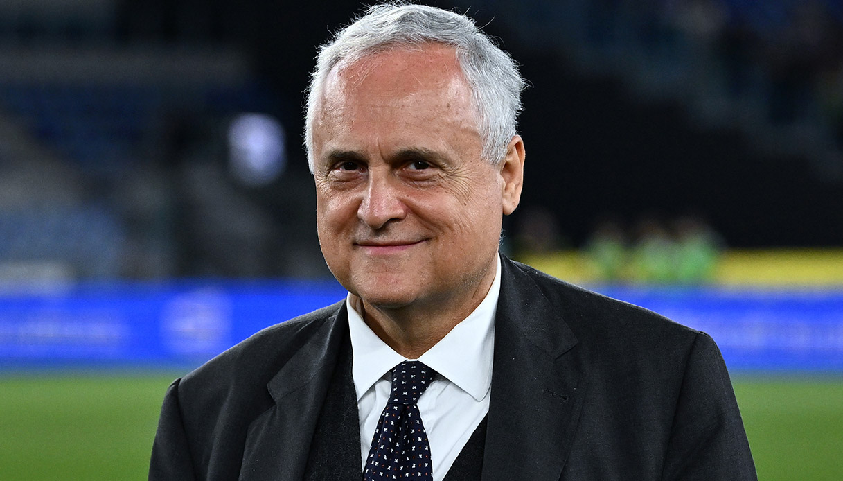 https://wips.plug.it/cips/notizie.virgilio.it/cms/2026/07/claudio-lotito-motto-fascista-reggina-credere-obbedire-combattere.jpg