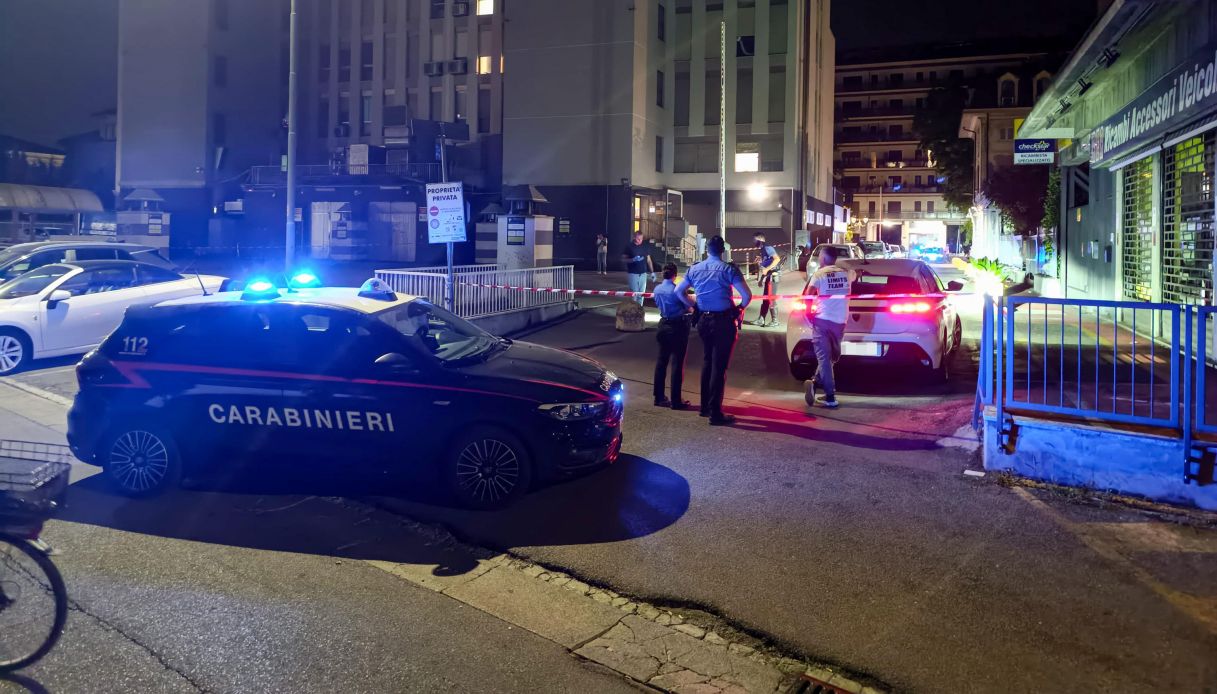 a cremona 19enne accoltellato muore in ospedale colpito con diversi fendenti caccia all aggressore da Virgilio.it a cremona 19enne accoltellato muore in ospedale colpito con diversi fendenti caccia all aggressore