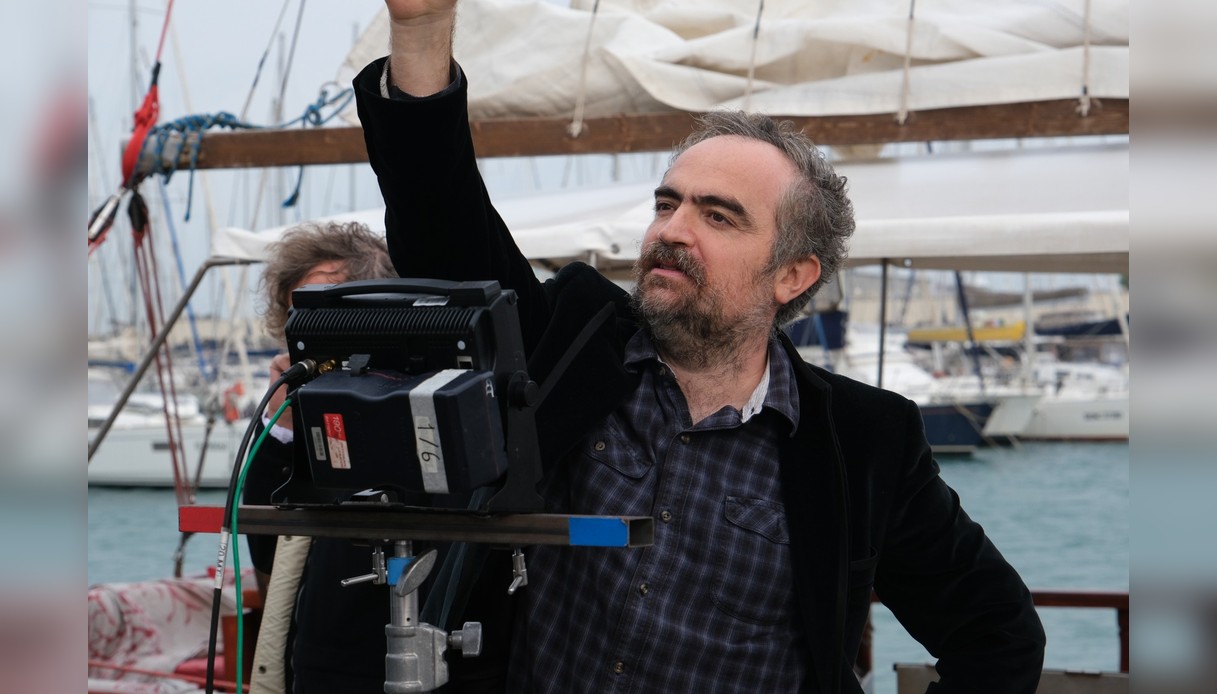 Berardo Carboni, l’intervista al regista: “Reincantare il mondo è un atto politicoˮ