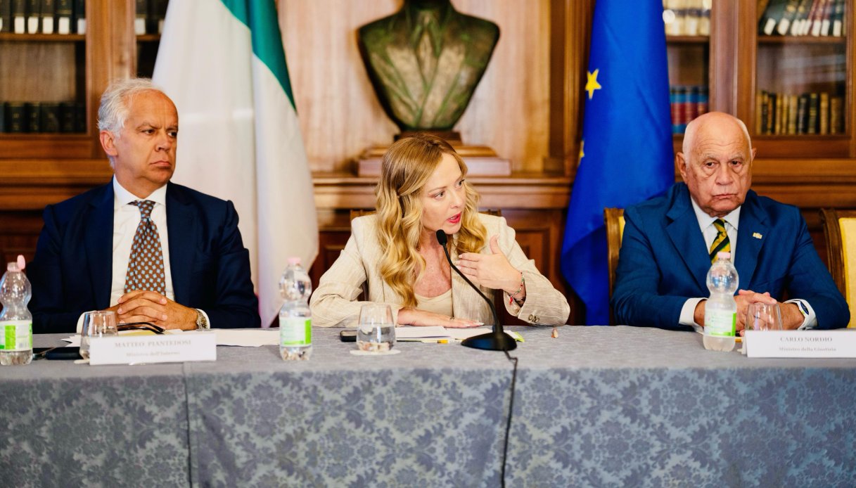 esercito per le strade di palermo per controlli straordinari l ipotesi di giorgia meloni in visita in citt224 da Virgilio.it esercito per le strade di palermo per controlli straordinari l ipotesi di giorgia meloni in visita in citt224