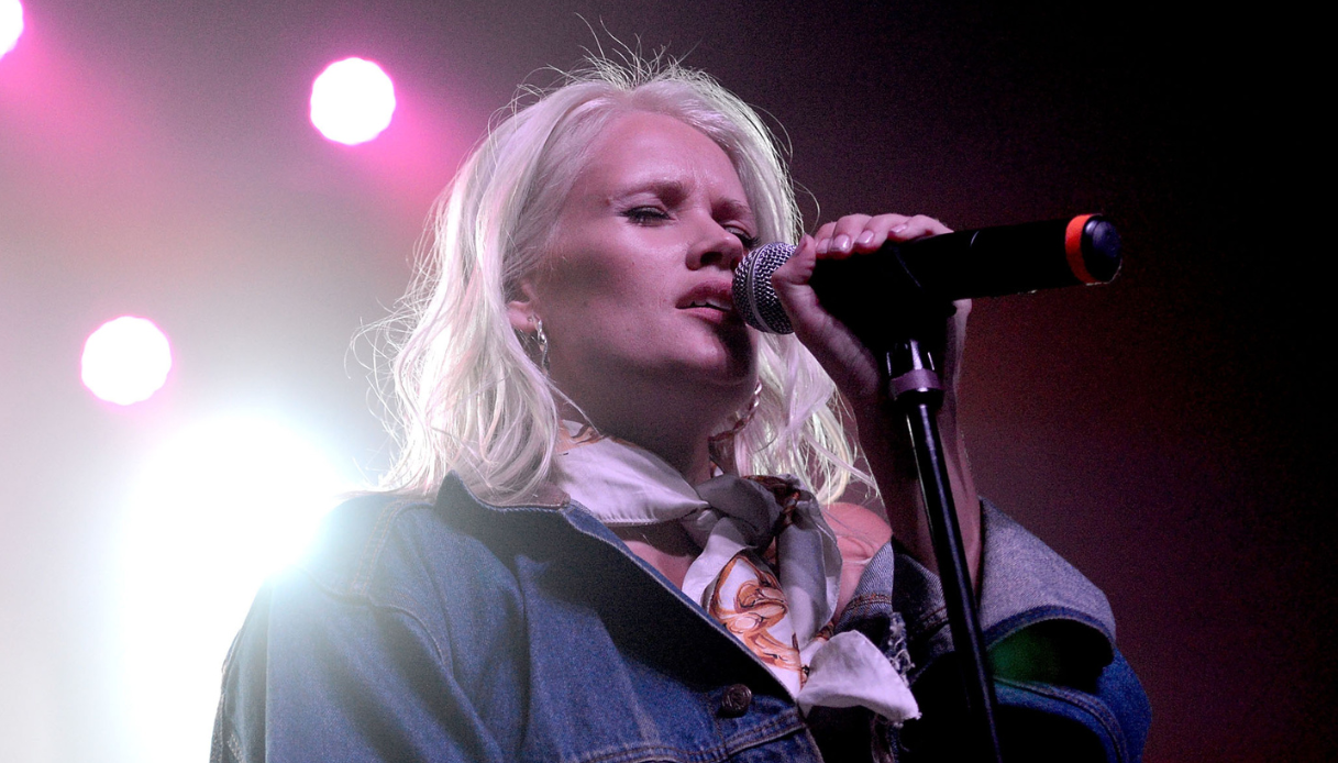 Lauren Bennett morta a 37 anni, le cause del decesso dell'ex cantante di X Factor avvolte nel mistero