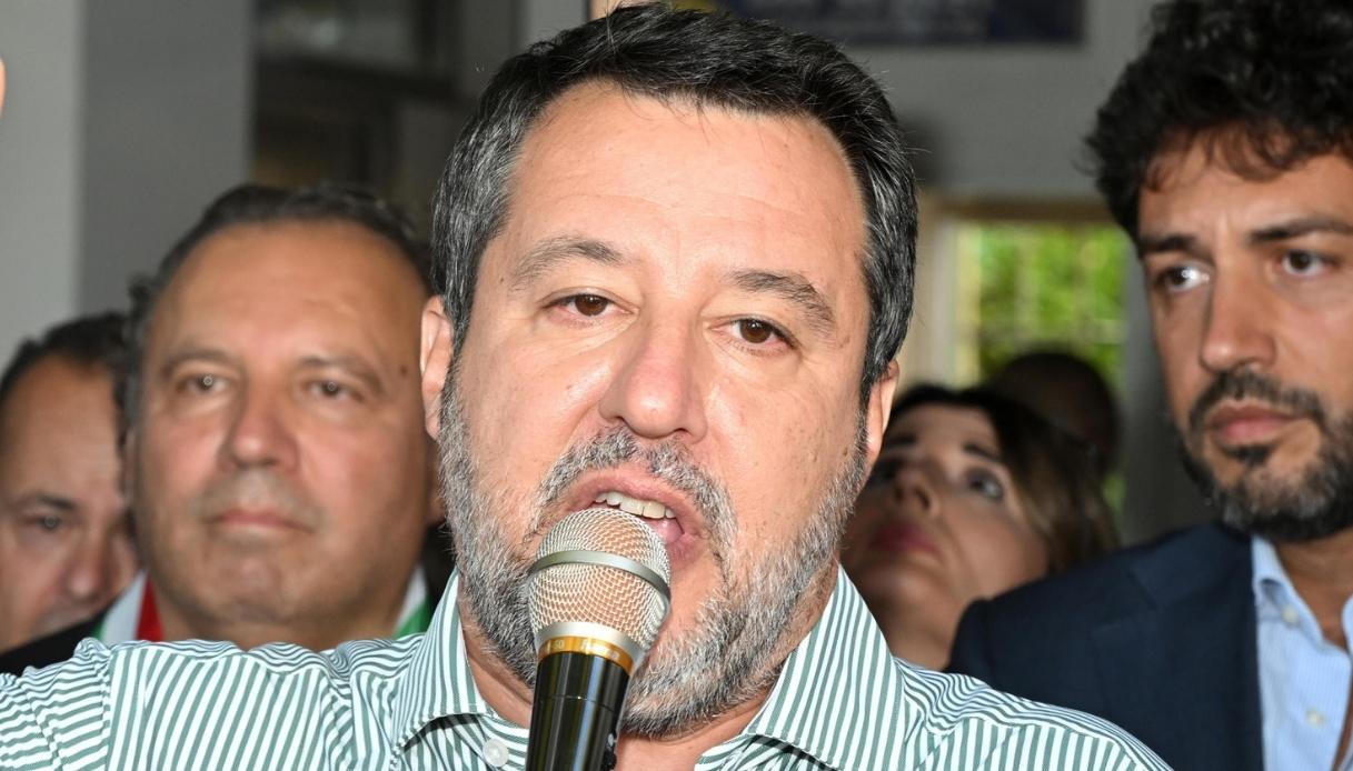 https://wips.plug.it/cips/notizie.virgilio.it/cms/2026/07/manifestazione-morte-fekir-matteo-salvini.jpg