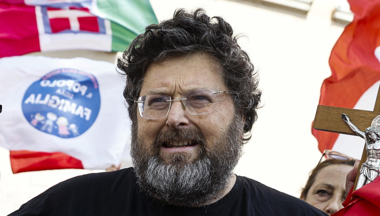 Mario Adinolfi arrestato, la compagna di partito spiega come funzionava il sistema delle scommesse