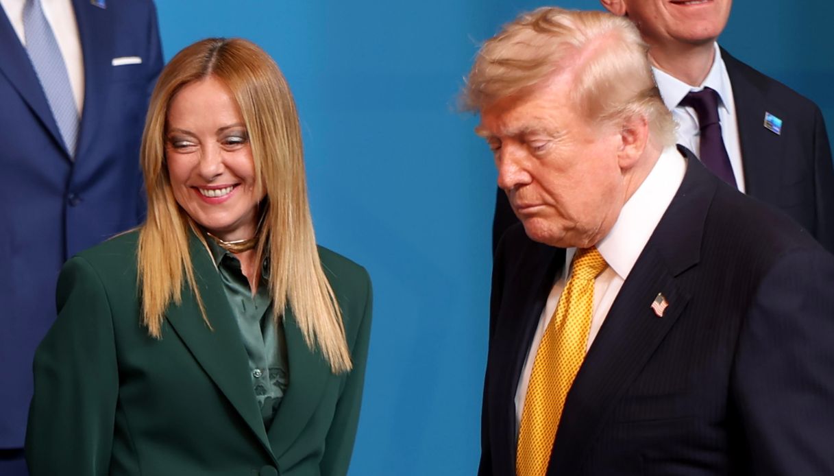 trump contro meloni e il retroscena di crosetto sulla cena al vertice nato chi era presente lo sa bene da Virgilio.it trump contro meloni e il retroscena di crosetto sulla cena al vertice nato chi era presente lo sa bene