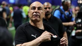 Mondiale 2026, virale il video del Ct dell'Egitto che sputa verso tifoso argentino con la bandiera di Israele