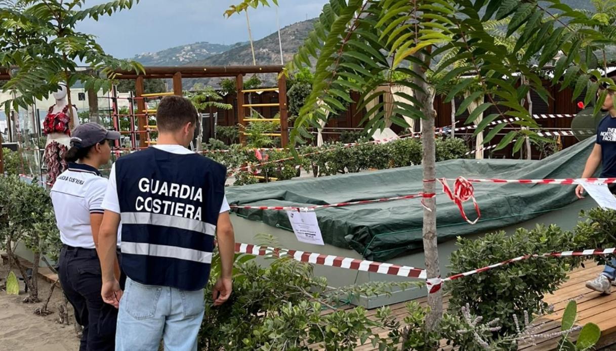 piscina di sestri levante sotto indagine dopo la morte della bambina mancherebbe un cartello obbligatorio da Virgilio.it piscina di sestri levante sotto indagine dopo la morte della bambina mancherebbe un cartello obbligatorio