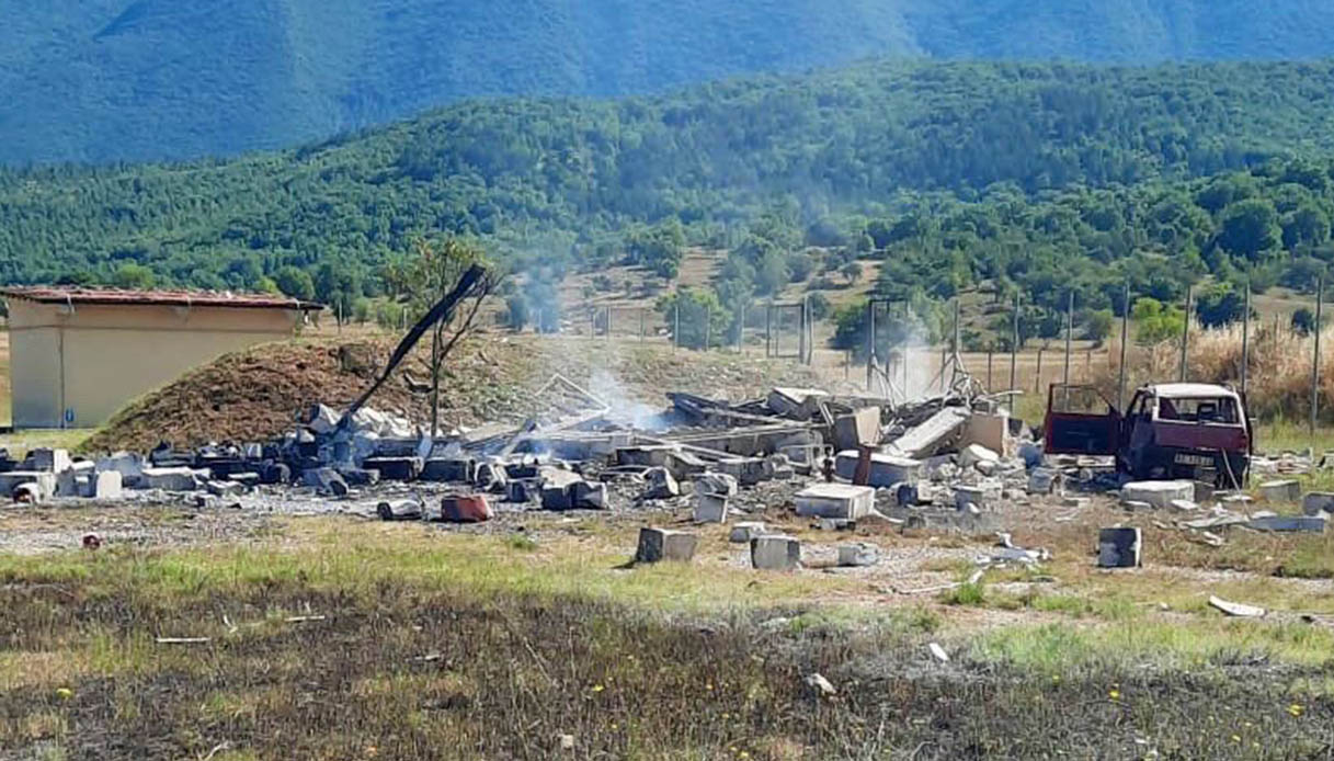 Esplosione alla Pirotecnica Mattei vicino Rieti, morti madre e figlio: nel 2023 altro incidente con 3 vittime