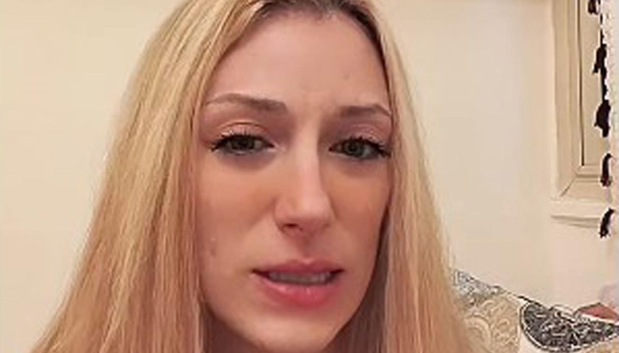 nessy guerra portata dalla polizia in caserma al cairo in egitto il motivo riguarderebbe la figlia da Virgilio.it nessy guerra portata dalla polizia in caserma al cairo in egitto il motivo riguarderebbe la figlia