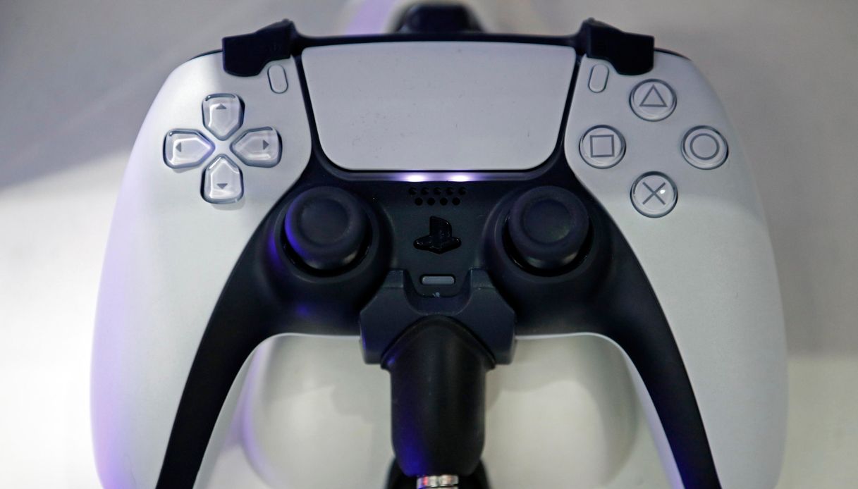 https://wips.plug.it/cips/notizie.virgilio.it/cms/2026/07/playstation.jpg