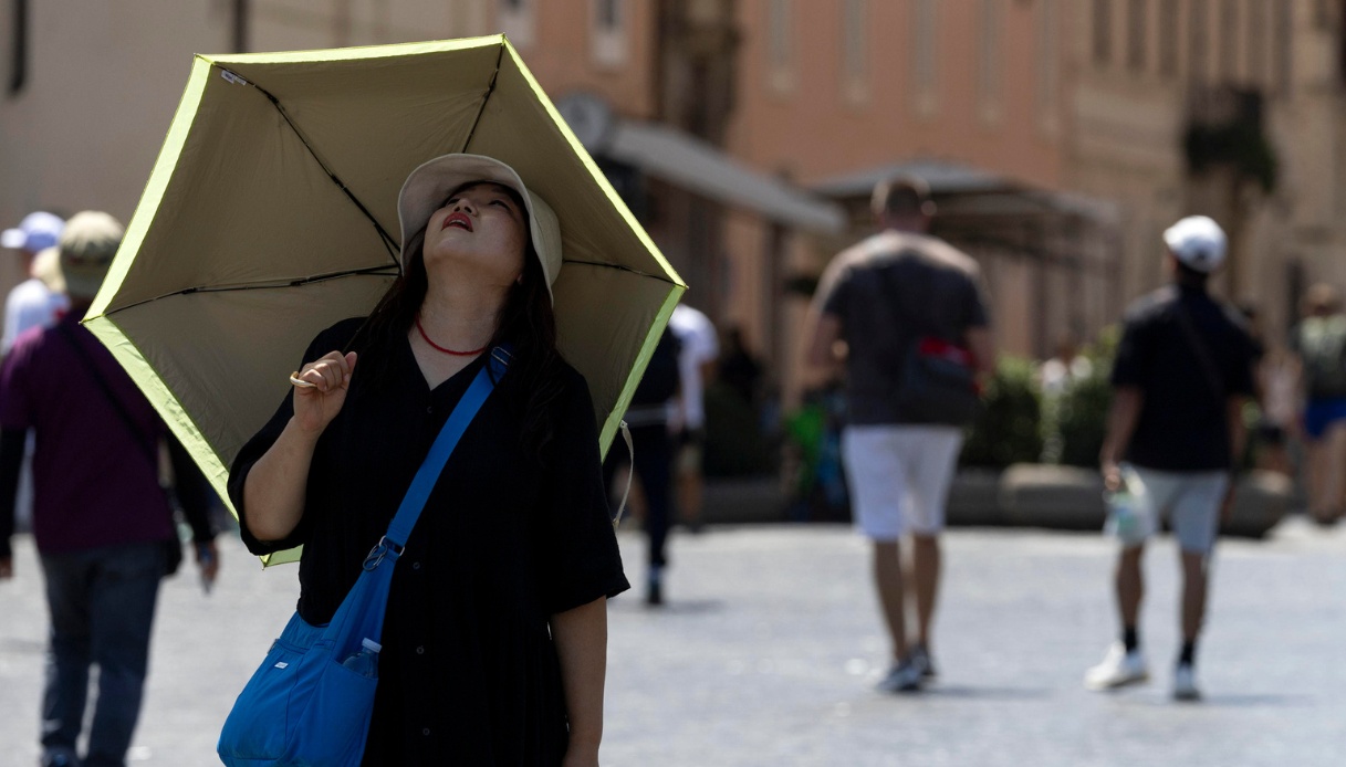 Italia spaccata in due tra temporali e ritorno del caldo, le previsioni meteo per il primo weekend di luglio