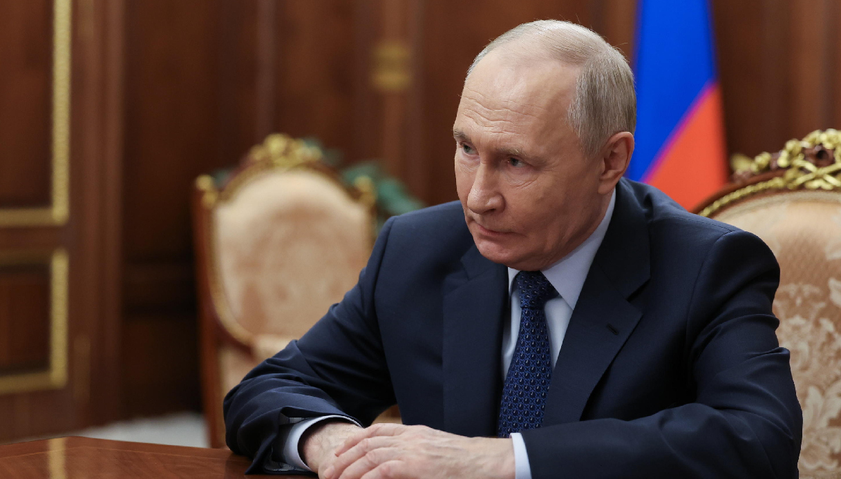 https://wips.plug.it/cips/notizie.virgilio.it/cms/2026/07/raffineria-russia-ucraina.jpg