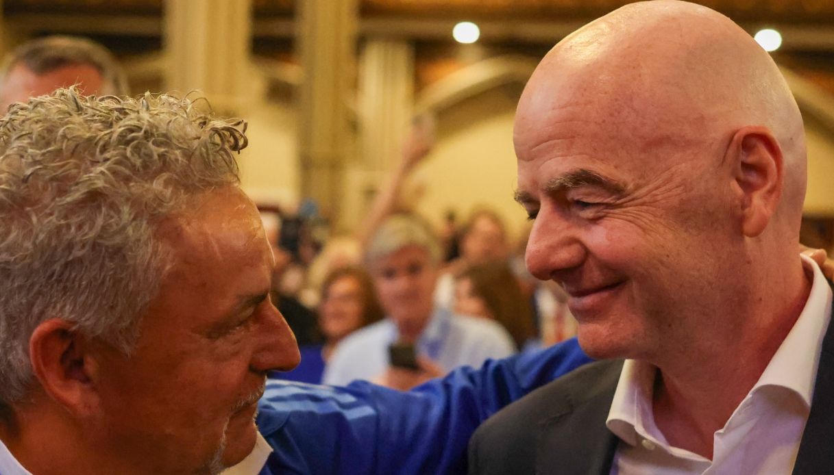 roberto baggio ringrazia infantino e pubblica la foto con rubio e trump critiche social caduta terribile da Virgilio.it roberto baggio ringrazia infantino e pubblica la foto con rubio e trump critiche social caduta terribile