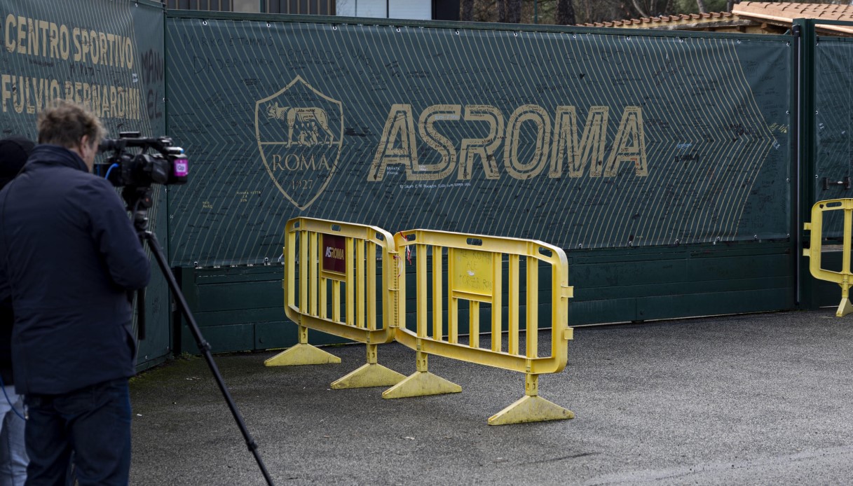 Sindacati contro la Roma, secondo loro sposterebbe dipendenti qualificati negli store per farli dimettere