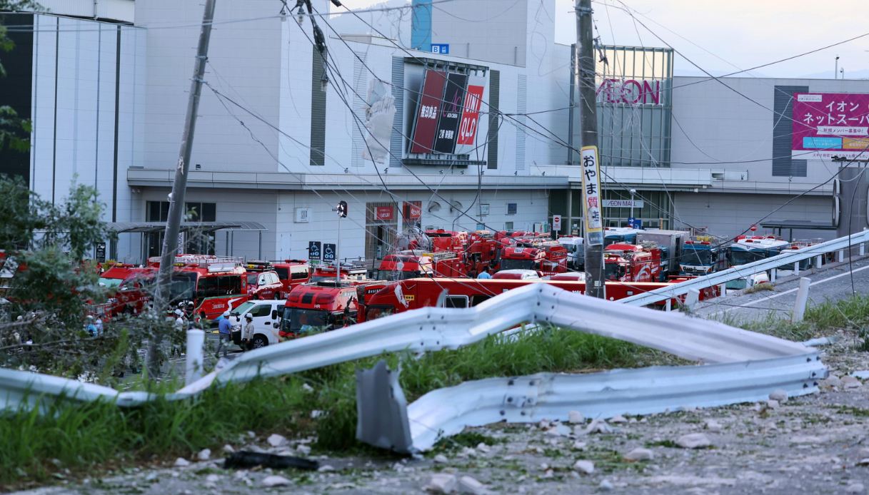 https://wips.plug.it/cips/notizie.virgilio.it/cms/2026/07/terremoto-giappone-kumamoto.jpg