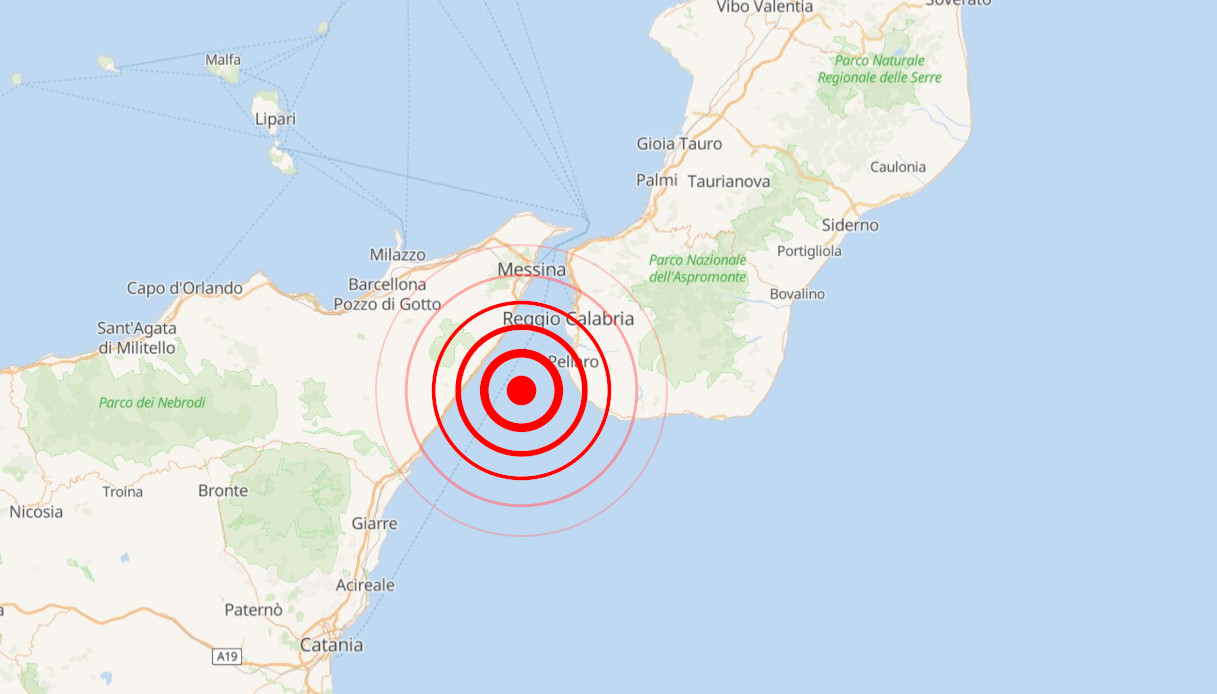 https://wips.plug.it/cips/notizie.virgilio.it/cms/2026/07/terremoto-stretto-di-messina.jpg