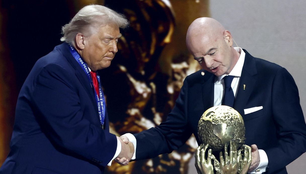 https://wips.plug.it/cips/notizie.virgilio.it/cms/2026/07/trump-balogun-fifa-infantino.jpg