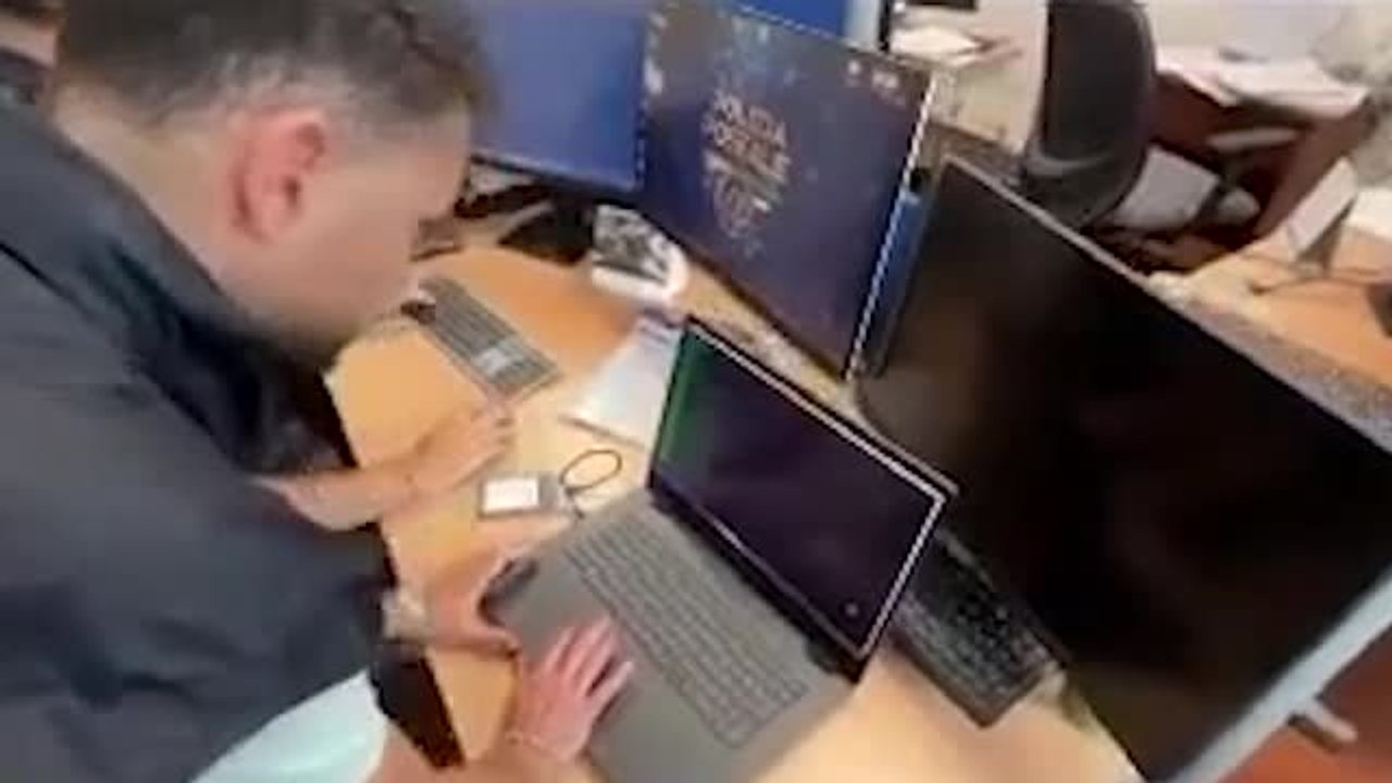 Pedopornografia online, indagine sotto copertura: 7 arresti, 30 indagati e migliaia di file sequestrati