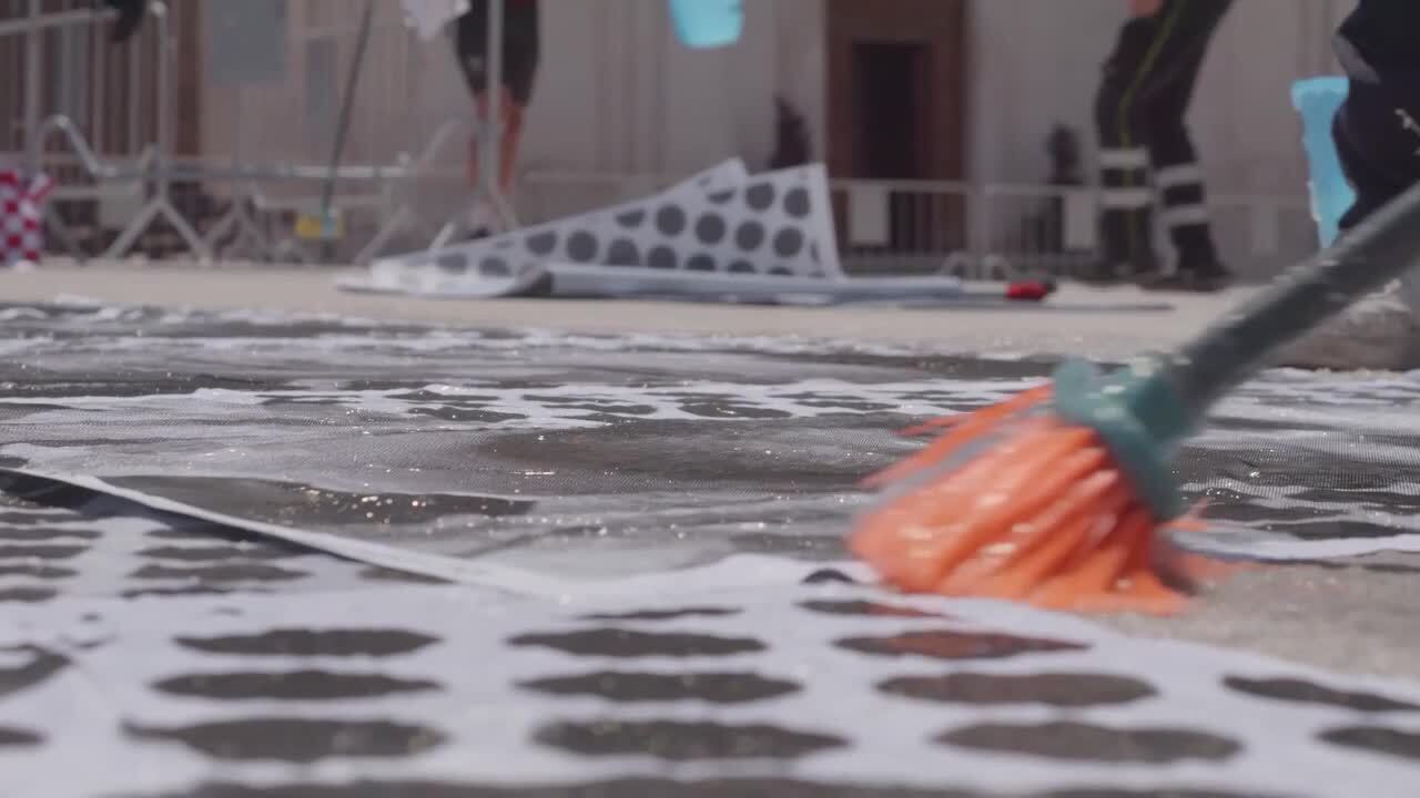 L'arte risponde al cratere lasciato dal terremoto dell'Aquila del 2009, il video dell'installazione Inside Out