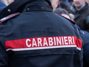 75enne trovata morta carbonizzata sul balcone a Castellammare di Stabia, il corpo accanto a una bombola di gas