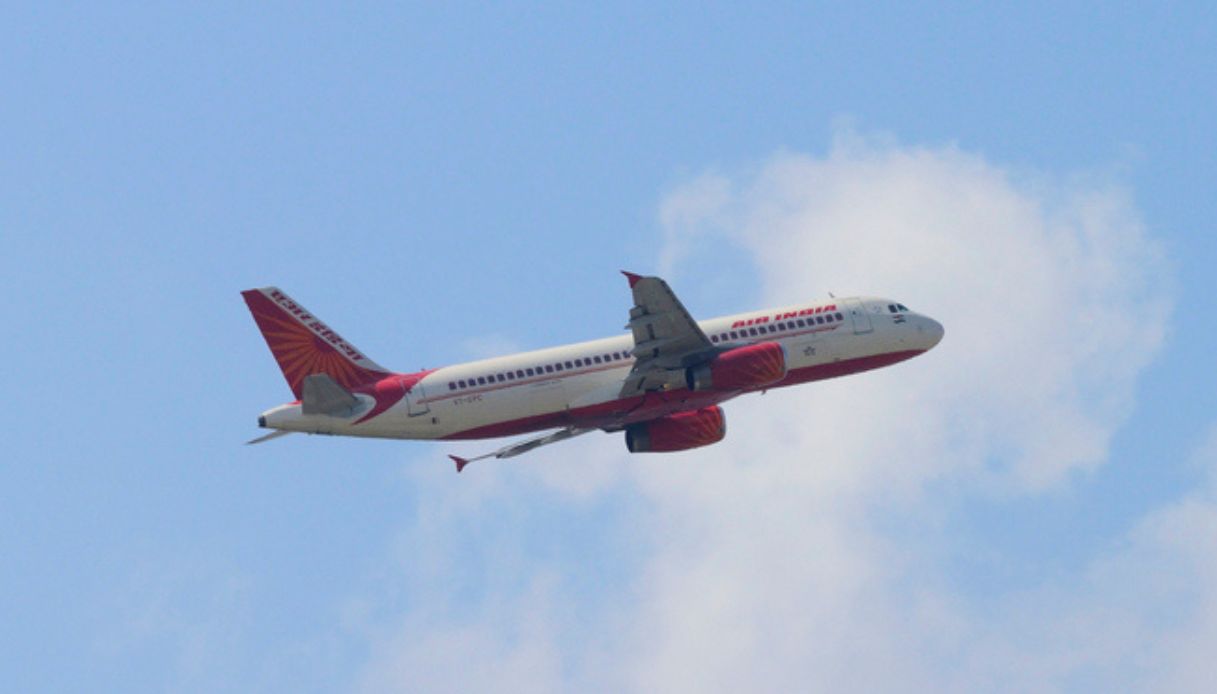 https://wips.plug.it/cips/notizie.virgilio.it/cms/2026/08/air-india-pilota-italiani.jpg