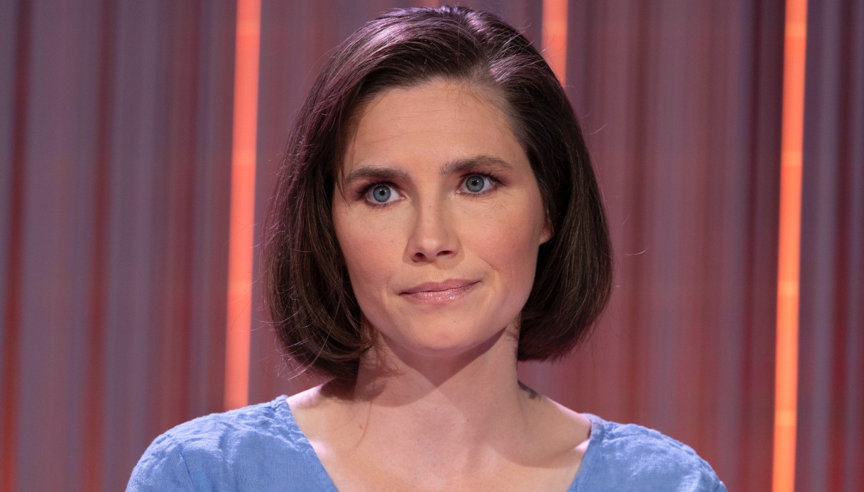 https://wips.plug.it/cips/notizie.virgilio.it/cms/2026/08/amanda-knox-spettacolo-perugia-meredith.jpg