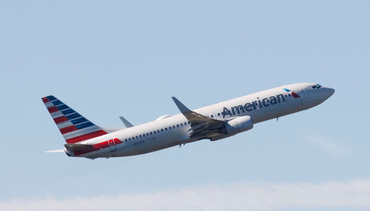 il pc portatile causa un incendio a bordo l8217aereo american airlines costretto all8217atterraggio di emergenza da Virgilio.it il pc portatile causa un incendio a bordo l8217aereo american airlines costretto all8217atterraggio di emergenza