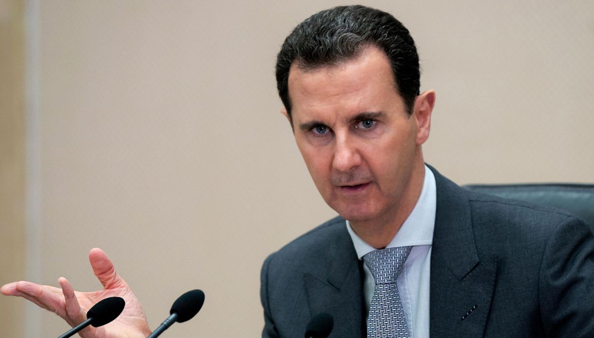 https://wips.plug.it/cips/notizie.virgilio.it/cms/2026/08/bashar-assad-siria.jpg