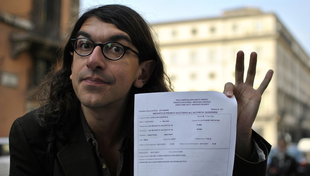 https://wips.plug.it/cips/notizie.virgilio.it/cms/2026/08/bice-bochicchio-gabriele-paolini.jpg
