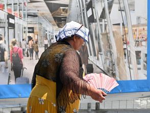 Allarme caldo, le estati future saranno sempre peggio: cosa fare per adattare case e città