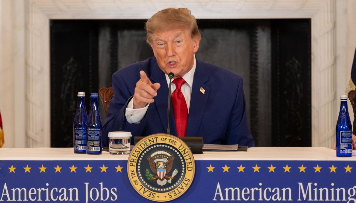 https://wips.plug.it/cips/notizie.virgilio.it/cms/2026/08/cardiologo-donald-trump.jpg
