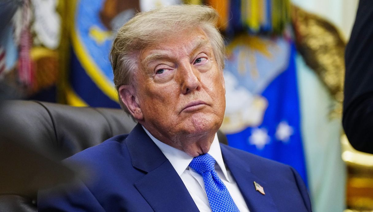 https://wips.plug.it/cips/notizie.virgilio.it/cms/2026/08/catapulta-per-aerei-trump.jpg