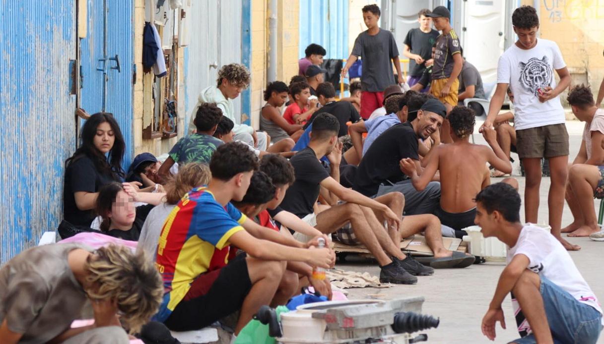https://wips.plug.it/cips/notizie.virgilio.it/cms/2026/08/ceuta-crisi-sanitaria-pericolo.jpg