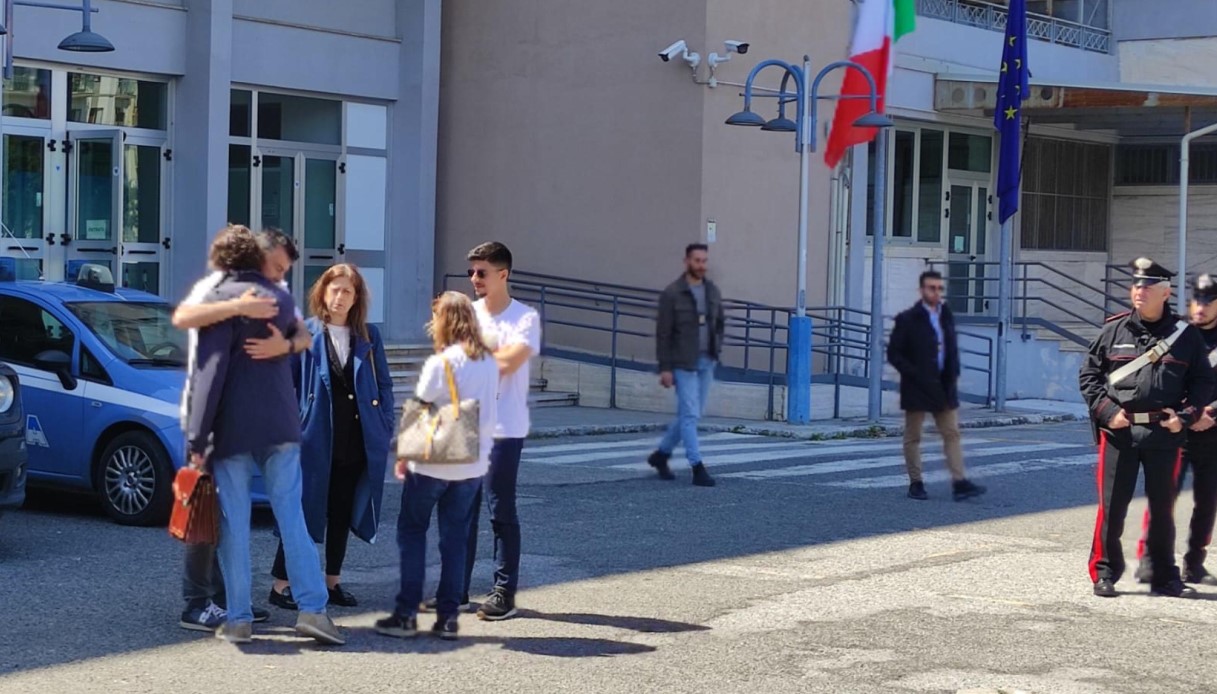 https://wips.plug.it/cips/notizie.virgilio.it/cms/2026/08/davide-ferrerio-coma.jpg