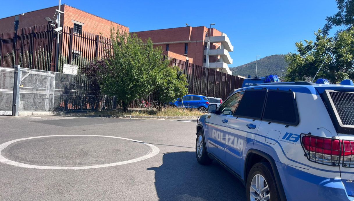 https://wips.plug.it/cips/notizie.virgilio.it/cms/2026/08/detenuto-morto-prato.jpg