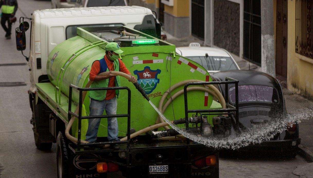 disinfestazione per possibile infezione da virus zika a brescia come riconoscerlo tra sintomi e rischi da Virgilio.it disinfestazione per possibile infezione da virus zika a brescia come riconoscerlo tra sintomi e rischi