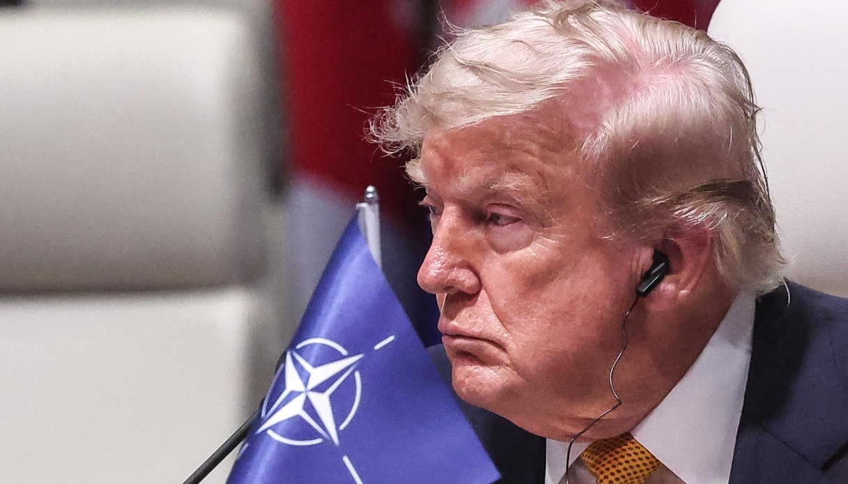 https://wips.plug.it/cips/notizie.virgilio.it/cms/2026/08/donald-trump-capelli.jpg