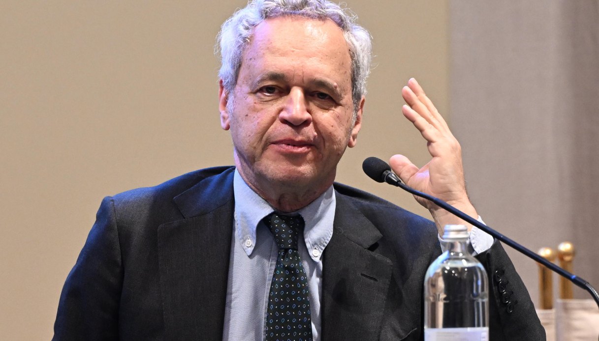 enrico mentana lancia l ultimatum a la7 sul contratto in scadenza due possibilit224 o far242 altro nella vita da Virgilio.it enrico mentana lancia l ultimatum a la7 sul contratto in scadenza due possibilit224 o far242 altro nella vita