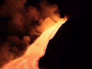 Voli sospesi all'aeroporto di Catania per l'eruzione dell'Etna lunedì 10 agosto, disagi per i viaggiatori