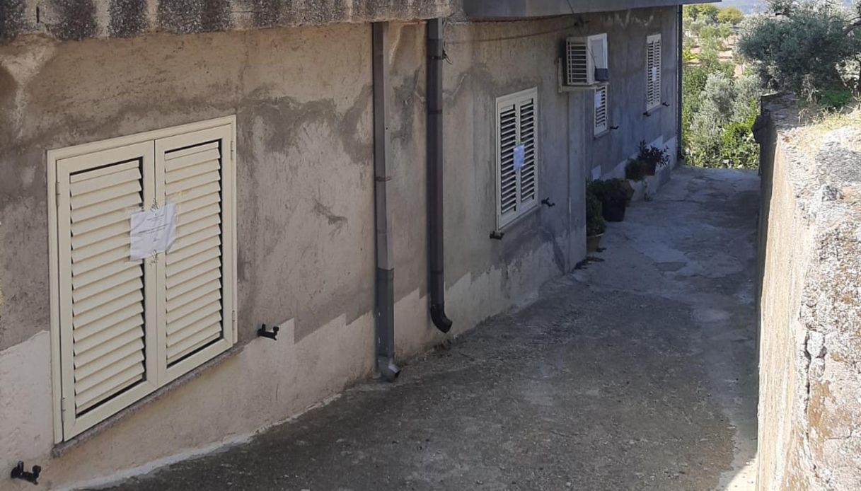 55enne franco fava trovato morto in casa a stignano indagata la moglie l ipotesi della tragedia dopo la lite da Virgilio.it 55enne franco fava trovato morto in casa a stignano indagata la moglie l ipotesi della tragedia dopo la lite