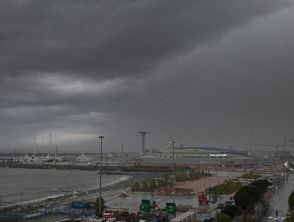 Fulmine colpisce un treno a Genova Brignole e la stazione di Ventimiglia: stop alla circolazione e ritardi