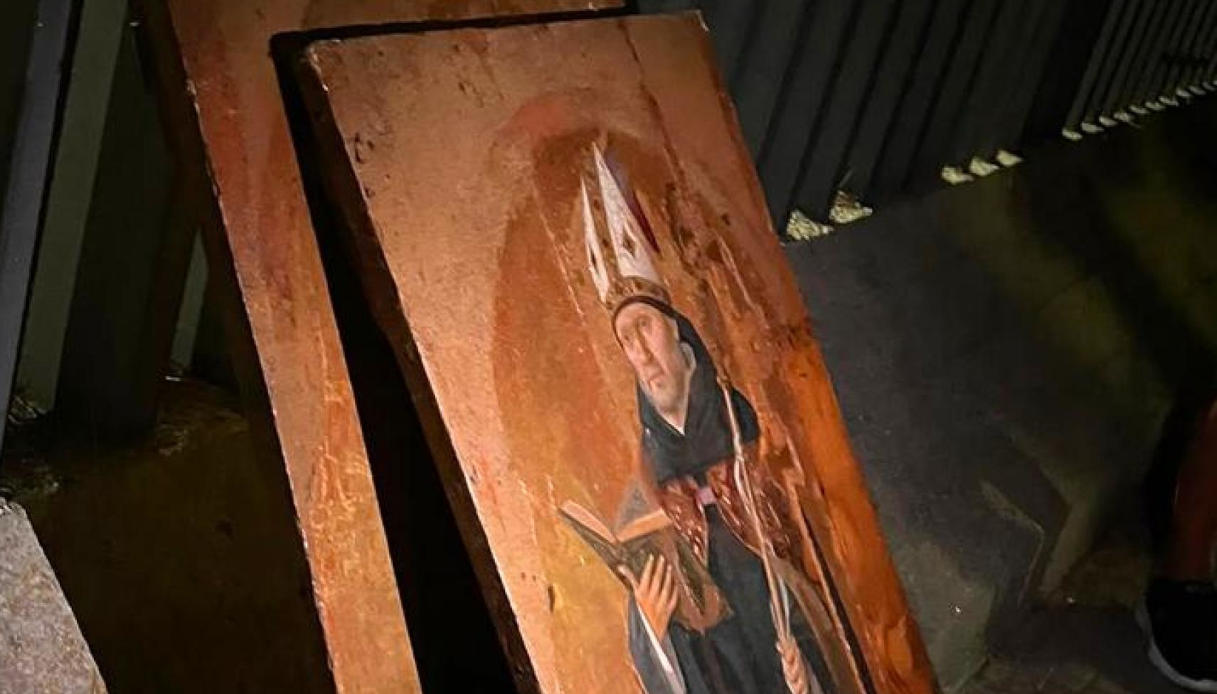 https://wips.plug.it/cips/notizie.virgilio.it/cms/2026/08/furto-museo-messina-mafia.jpg