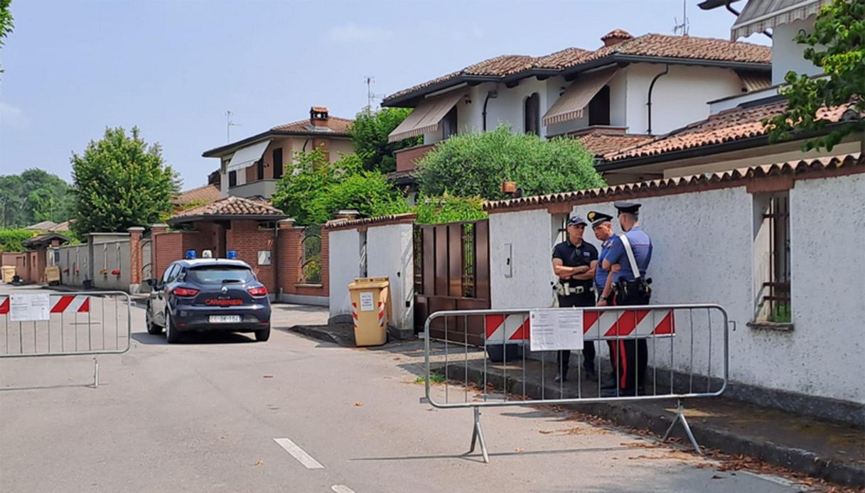 https://wips.plug.it/cips/notizie.virgilio.it/cms/2026/08/garlasco-immondizia.jpg