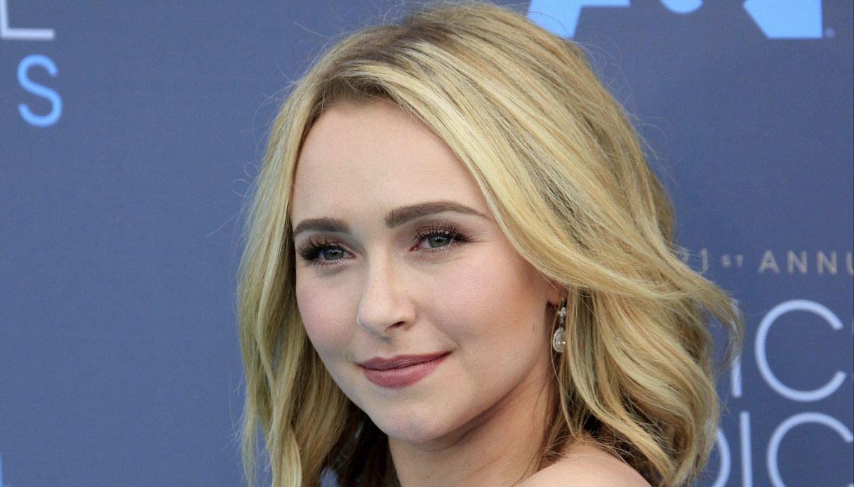 morte di hayden panettiere la mamma dell attrice accusa l ex brian hickerson che era con lei i dubbi da Virgilio.it morte di hayden panettiere la mamma dell attrice accusa l ex brian hickerson che era con lei i dubbi