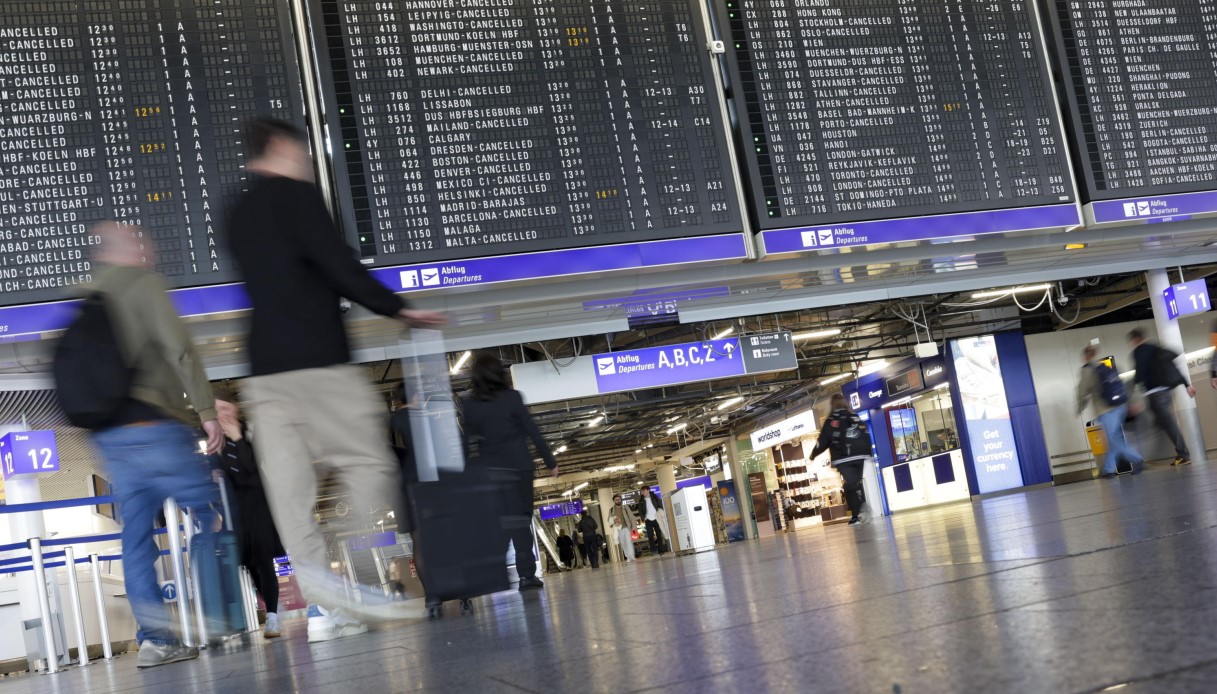 casi di malaria in aeroporto a francoforte un dipendente contagiato 232 morto l ipotesi sulla trasmissione da Virgilio.it casi di malaria in aeroporto a francoforte un dipendente contagiato 232 morto l ipotesi sulla trasmissione